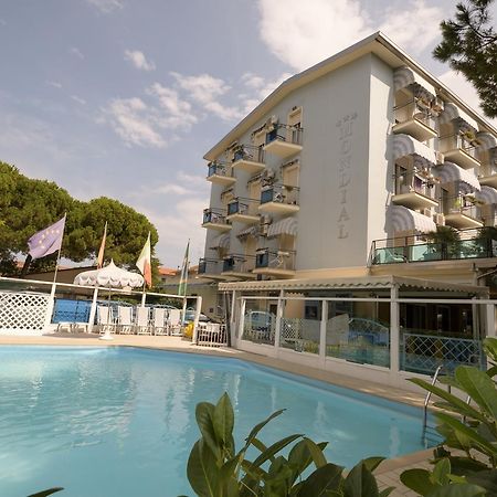 Mondial Hotel Cervia Bagian luar foto