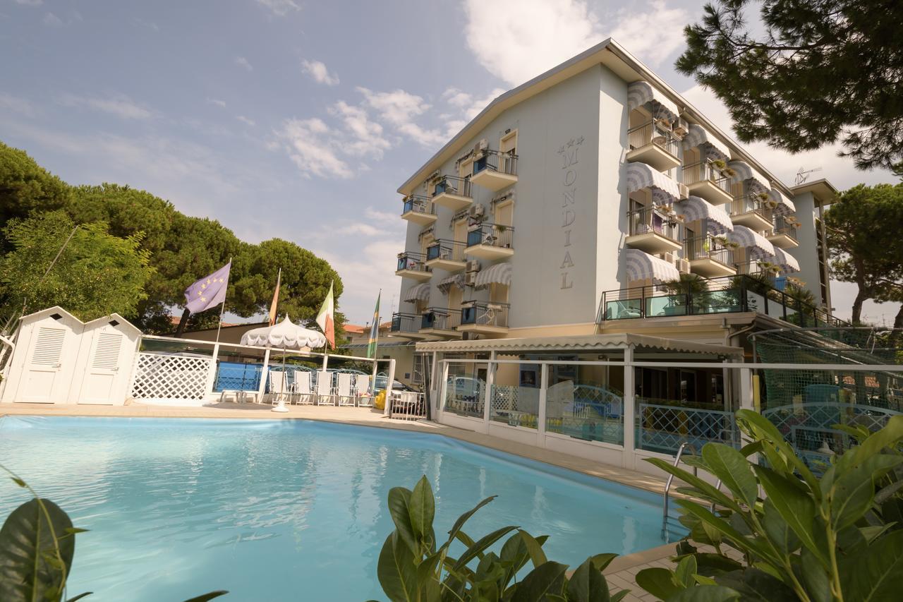 Mondial Hotel Cervia Bagian luar foto